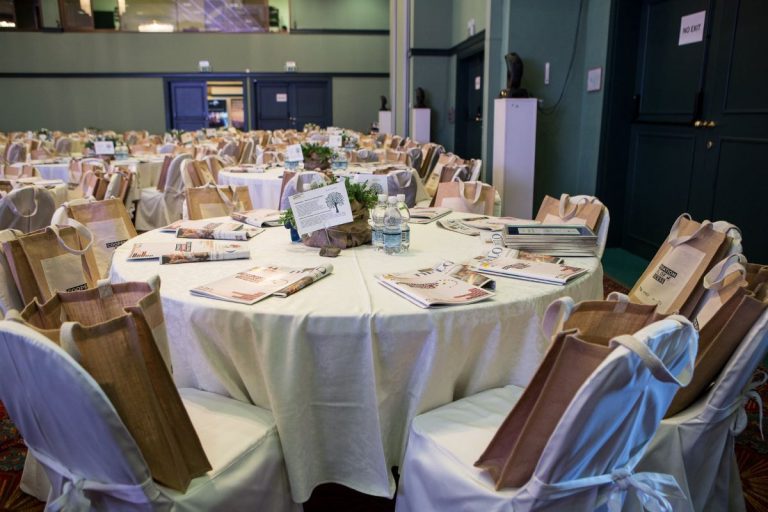 Increase your company’s visibility with promotional cotton bags