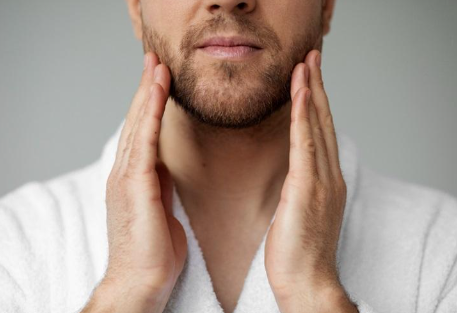 Grow Younger with GRAY GUARD BEARD ILLUMINATING SERUM