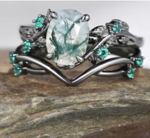 Nature’s Whisper: Crafting Your Engagement Ring with Earth’s Eternal Charms