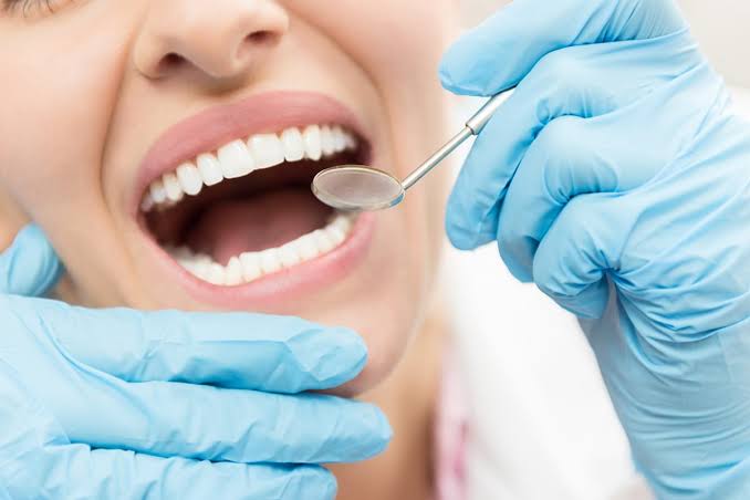 Cracked Tooth Vs. Cavity Pain: How Dentists Tell The Difference